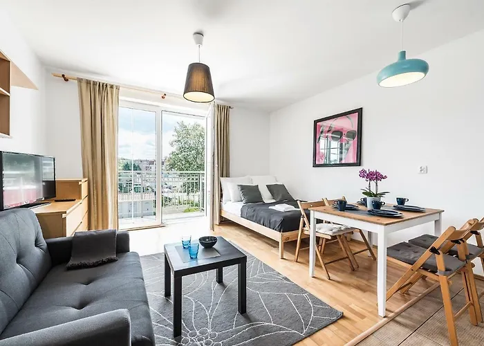 Sea Flats Studio - Beach & Private Parking